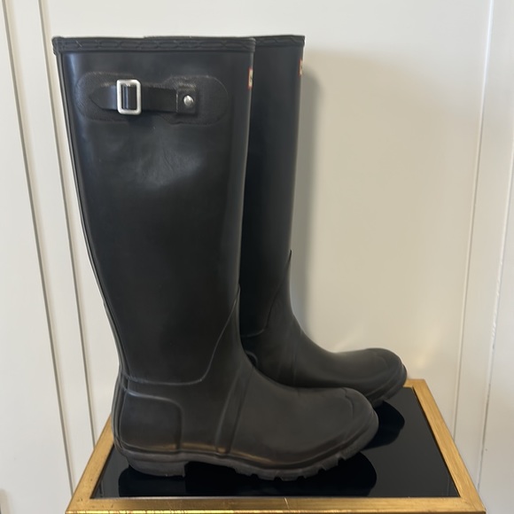 hunter rain boots size 7